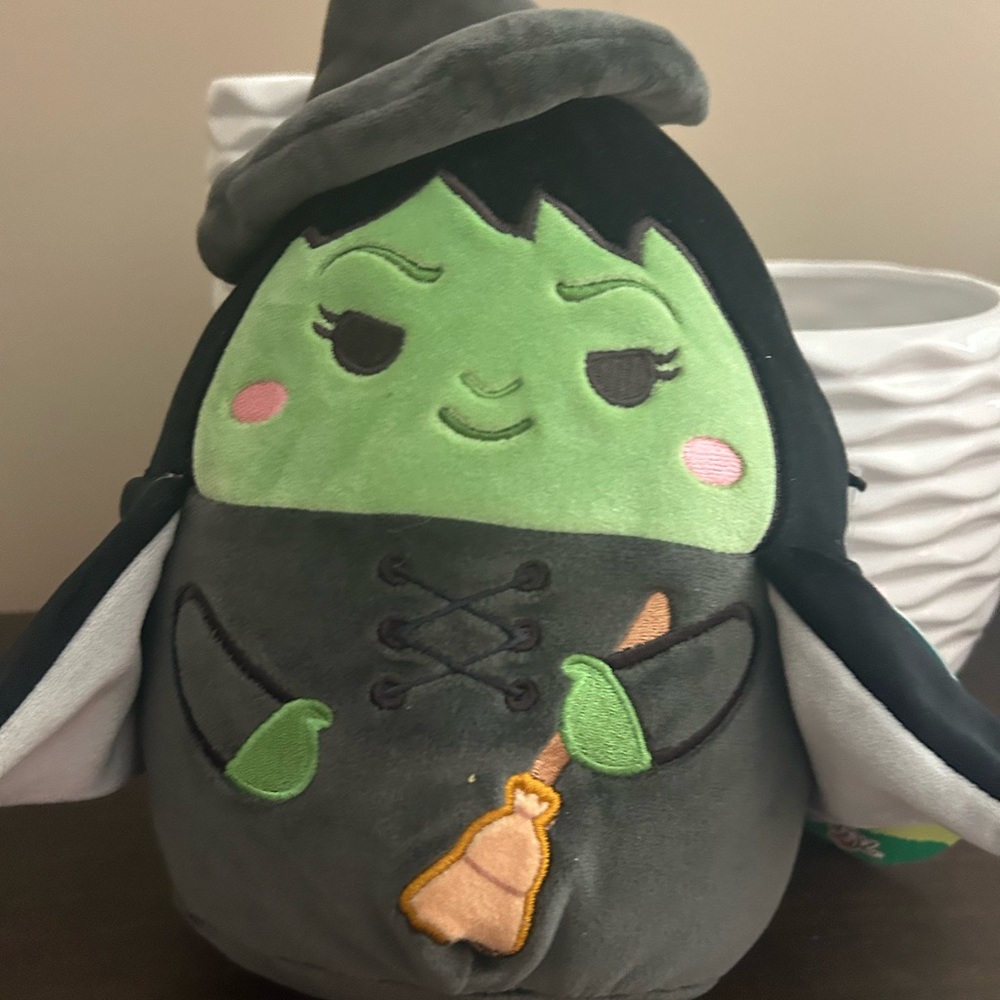 NWT Squishmallow Wicked